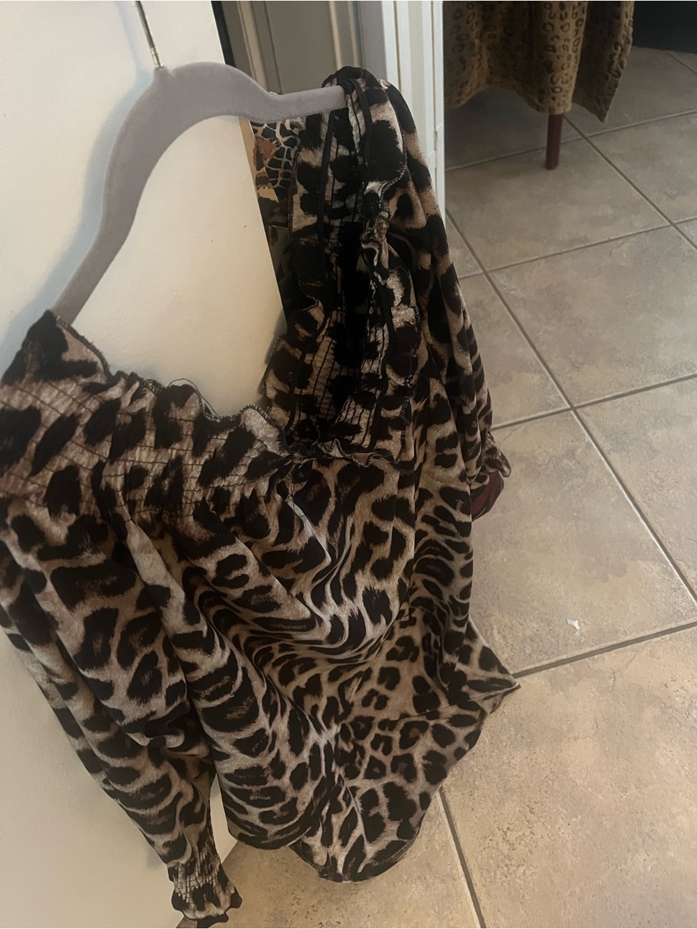 Leopard Print Off-Shoulder Women's Top - Black & Brown